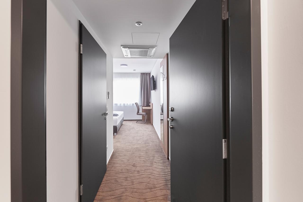 Hotel New In Gaimersheim Екстериор снимка